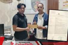 Wartawan di Pasuruan Dihakimi Oknum Perangkat Desa Terkait Berita Tambang: “Celurit Terhunus, Demokrasi Terancam!”