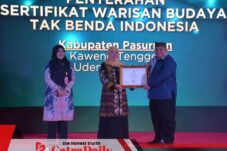 Kaweng dan Udeng Bromo Pasuruan Ditetapkan sebagai Warisan Budaya Tak Benda