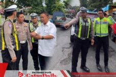 Satlantas Polres Pasuruan Survei Jalan Rusak di Bangil, Segera Koordinasi dengan Penyelenggara Jalan