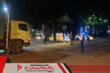 Atasi Keluhan Warga, Satlantas Polres Pasuruan Kawal Perbaikan Jalan Nasional di Bangil