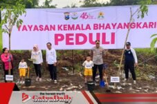 Bhayangkari Polres Pasuruan Kota Tanam Pohon, Peringati Hari Kemala Bhayangkari ke-46