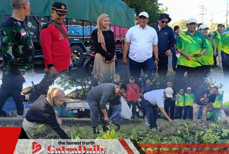 Kerja Bakti “Jumat ASRI” di Bundaran Apollo, DPRD dan Forkopimda Temukan Sampah Mengarah Aktivitas Asusila