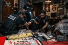 Ratusan Ribu Pil Double L dan Sabu Siap Edar Digagalkan, Pemuda 20 Tahun Ditangkap di Kamar Kos Sukorejo