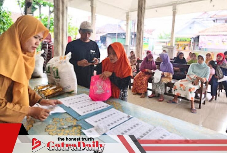 Pemdes Randupitu Salurkan BPNT untuk 237 KPM, Pastikan Distribusi Tepat Sasaran