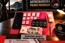 Satresnarkoba Polres Pasuruan Bongkar Peredaran Sabu di Lumbang, Pelaku Ditangkap di Rumahnya