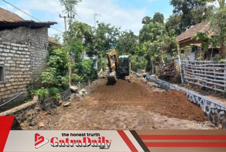 Warga Sesalkan Penutupan Jalan Proyek R.222 Tambakrejo-Lumbang, Akses Ekonomi Desa Pamatan Lumpuh