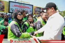 Peringati Setahun Wafatnya Affan Kurniawan, Pemkab Sidoarjo Bagikan 1.000 Paket Beras untuk Ojol